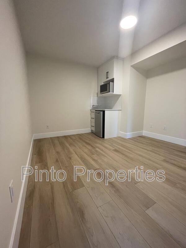 Photo principale - 8719-8110 110 St NW