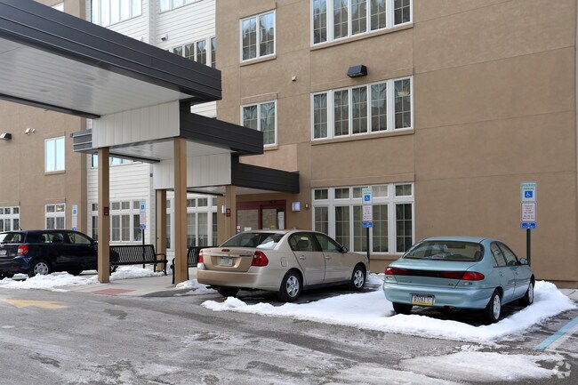Building Photo - Pensdale Apartments