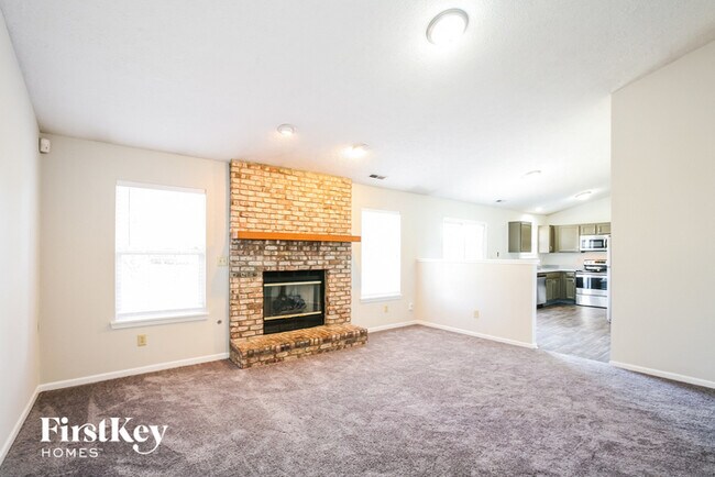 Building Photo - 8908 Mallard Green Dr