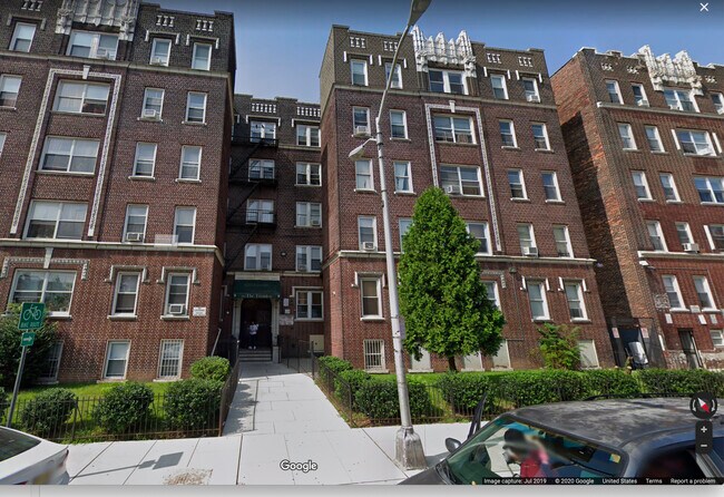 Building Photo - 9 Gifford Ave