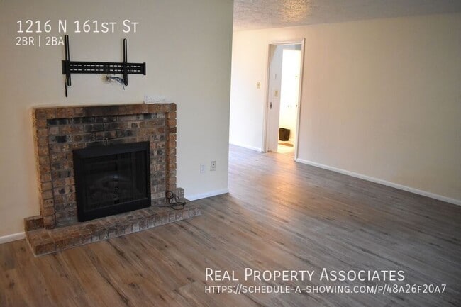 Building Photo - 1216 N 161st St