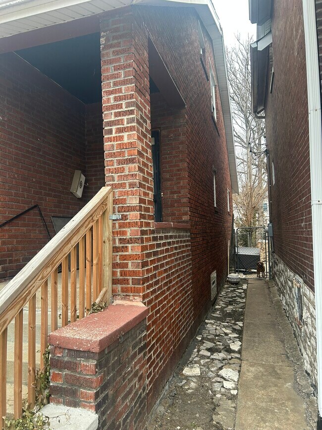 Building Photo - Why Rent when you could Own for less