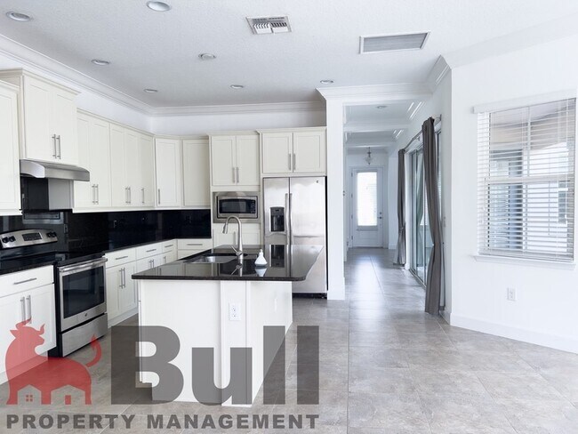 Foto del edificio - 14014 Dunant Ln