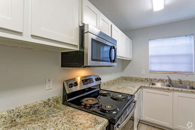 Remodeled, 2BR, 1.5BA-1100 SF, Kitchen - Georgetown Apartments