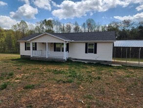 Building Photo - 25 Robertson Dr