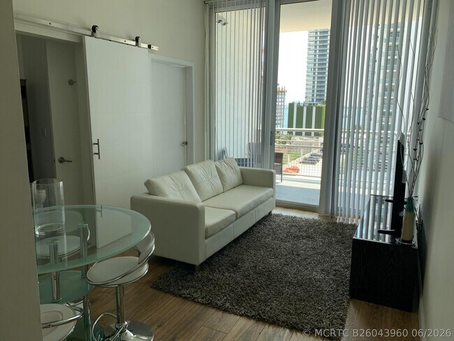 Foto del edificio - 2200 NE 4th Ave