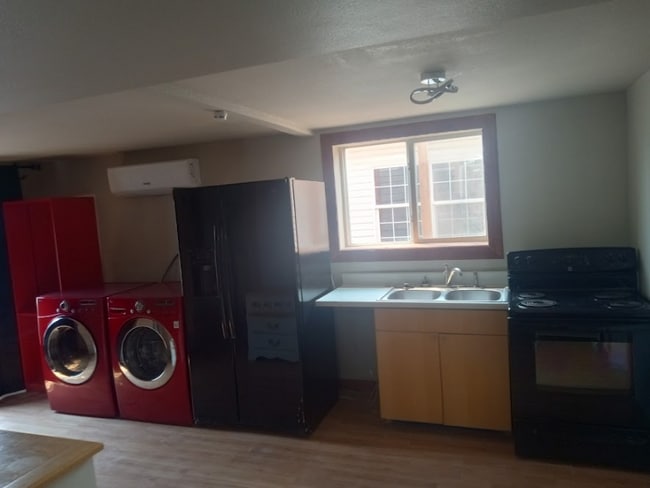 Building Photo - 408 Dunmire St