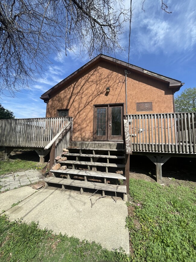Large back deck and fenced in yard - 323 N Fairfax Ave