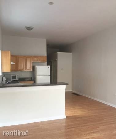 Building Photo - 828 McKean St