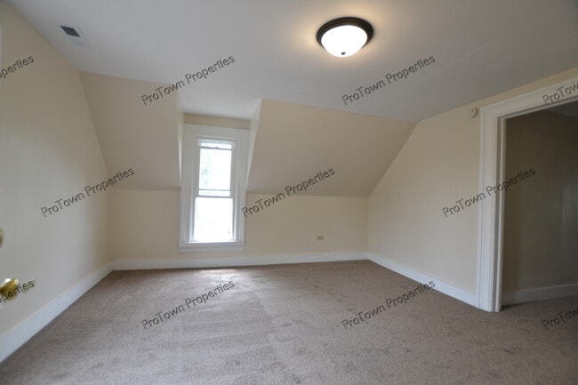 Building Photo - 407 Herkimer St