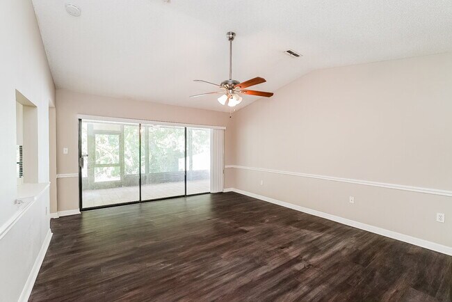 Building Photo - 7841 Riverdale Dr