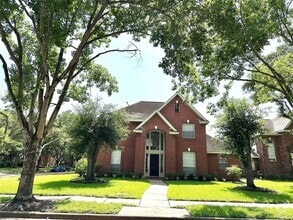 Building Photo - 114 Pendelton Pl Cir