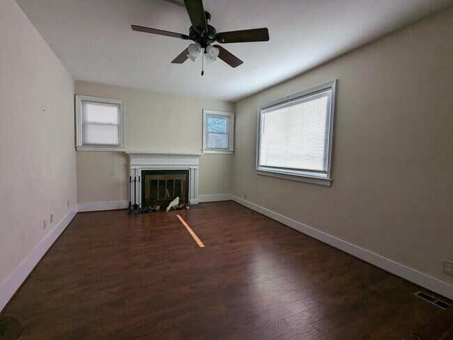 Foto del edificio - 22665 Timberlake Rd