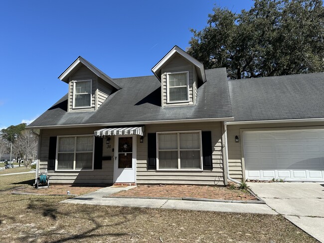 Foto del edificio - 36 Country Walk Dr