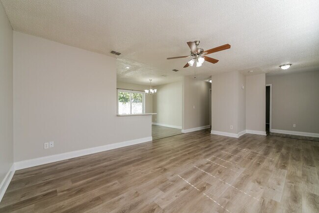 Building Photo - 1441 Wendy Ct