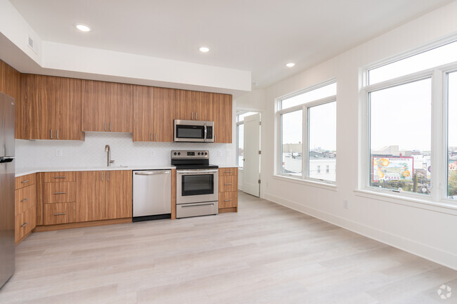 1BR, 1BA - 581SF - Wharton Flats