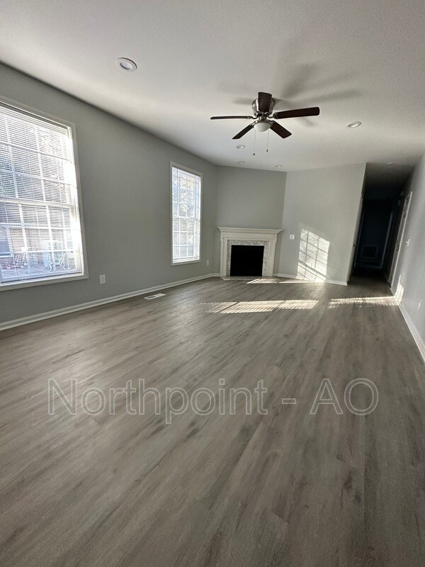Building Photo - 2175 Fairburn Rd SW
