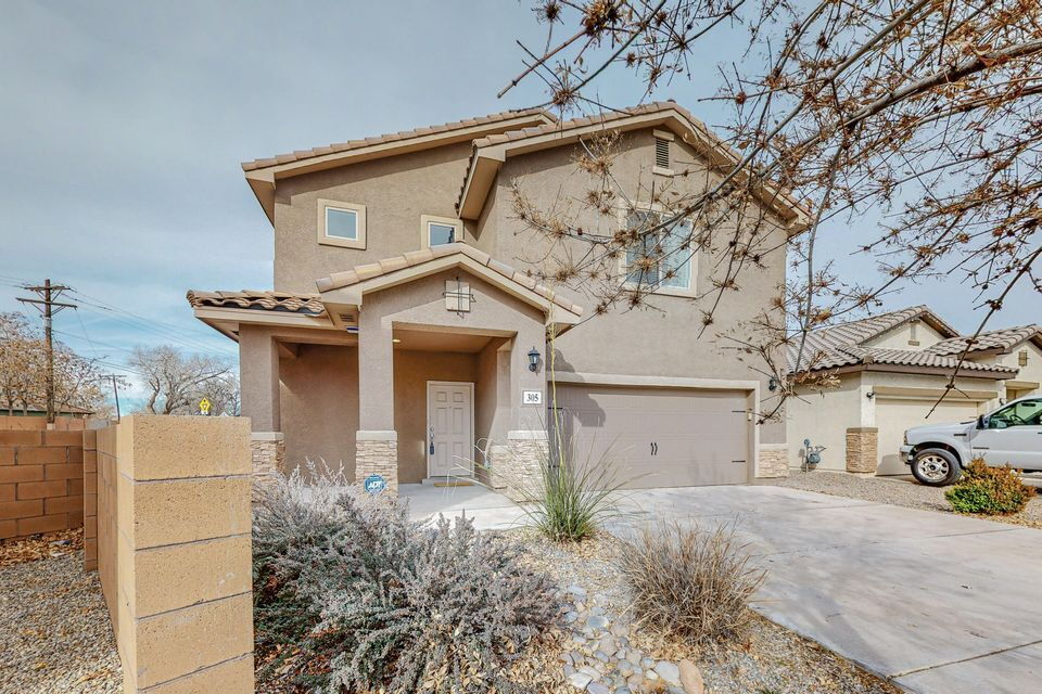 Primary Photo - Move in Special 1/2 off first full month's...