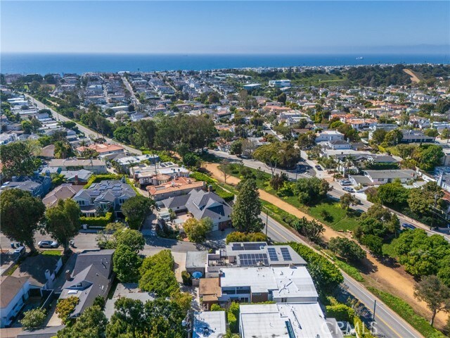 Foto del edificio - 2404 Laurel Ave