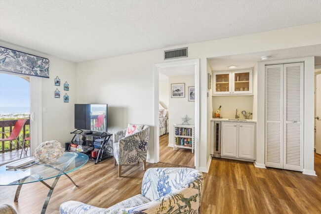 Building Photo - 880-A1A A1A Beach Blvd
