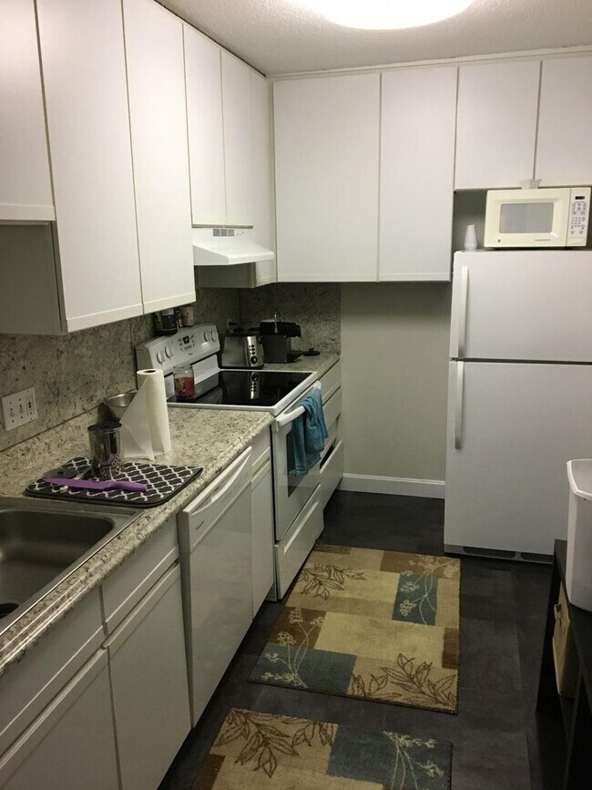 Foto del edificio - Large 2 bed unit located near Central Squa...