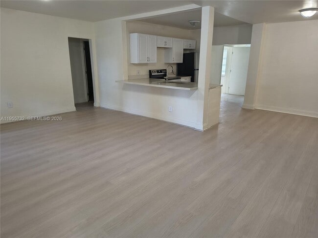 Building Photo - 1030 NW 106th St