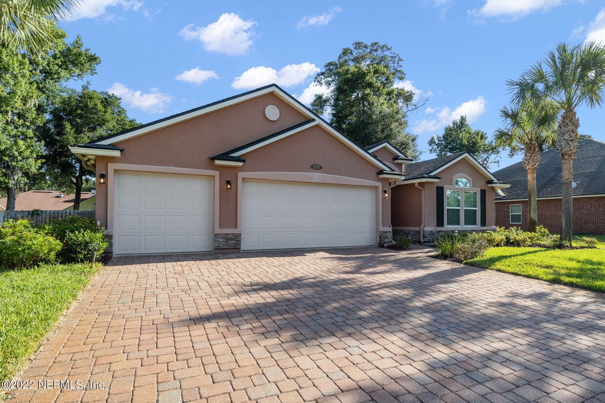 Primary Photo - 2597 Cody Dr