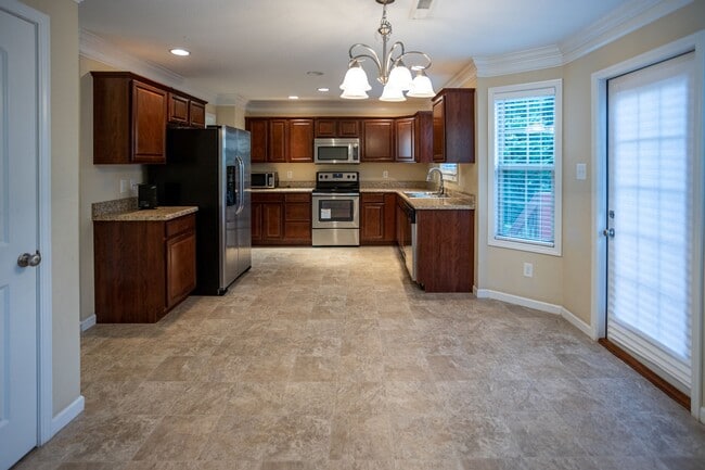 Foto del edificio - 10722 Modesto Ln