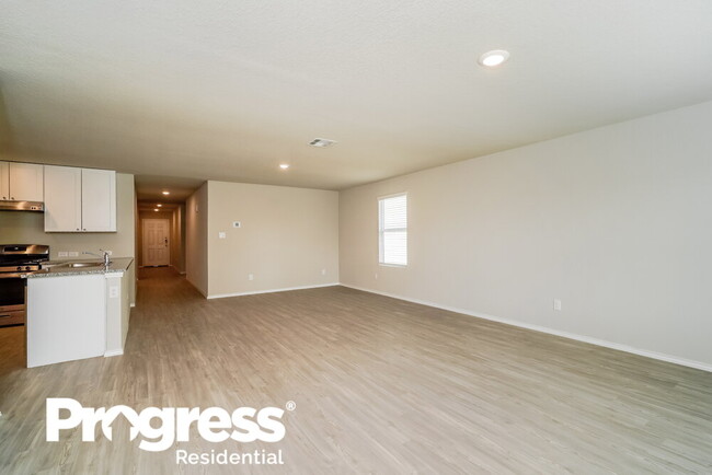 Building Photo - 3822 Trueta Pass