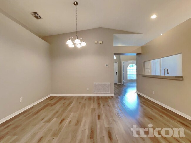 Foto del edificio - 24349 Rolling View Ct