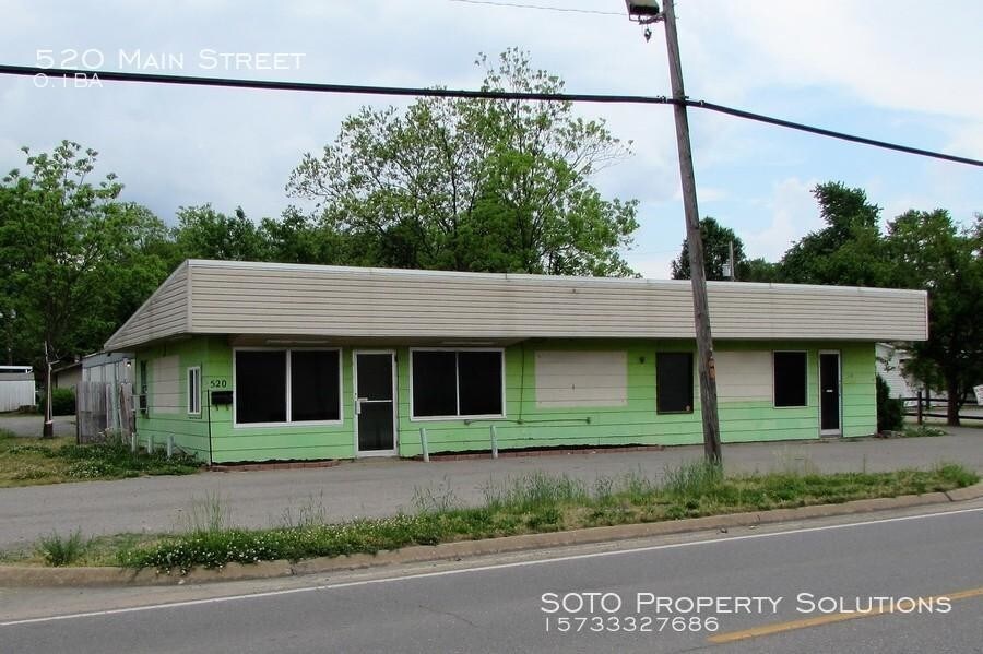 Primary Photo - bedroom in Scott City MO 63780