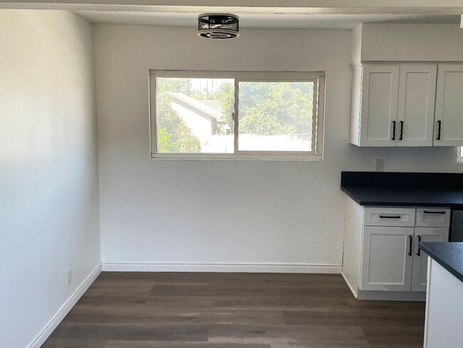 Building Photo - 12950 5th St