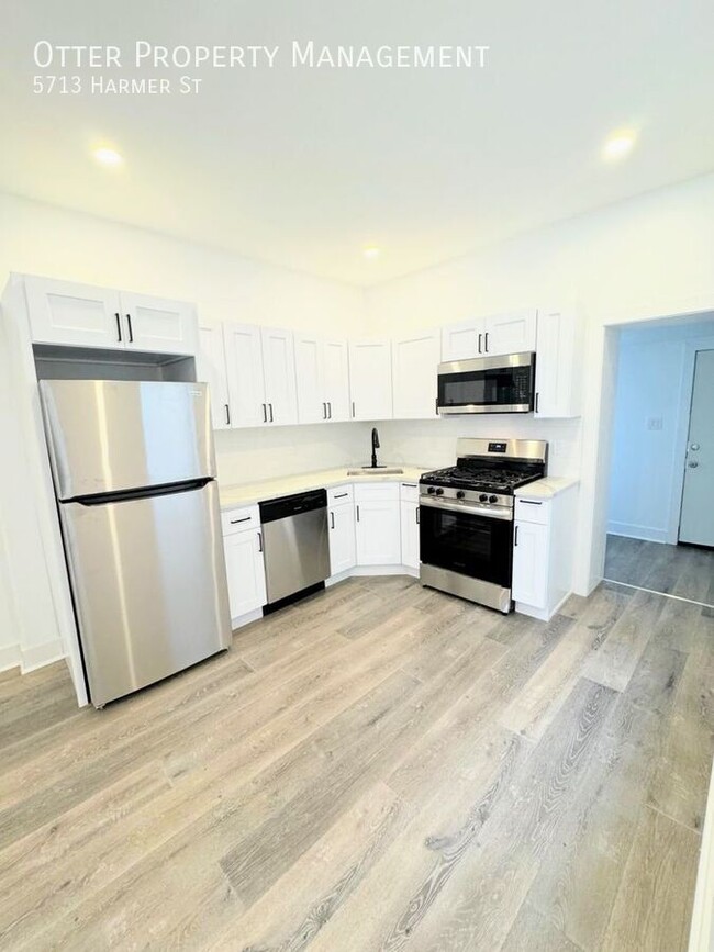 Foto del edificio - Stunning 3BR/1.5BA Home with Washer/Dryer ...