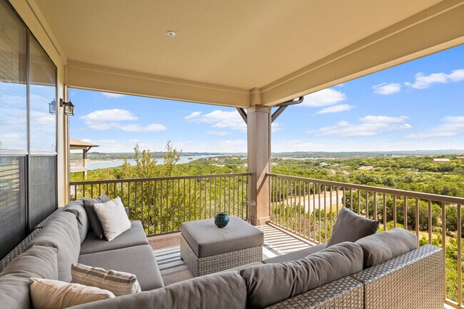 Foto del edificio - 18004 Edgewood Way