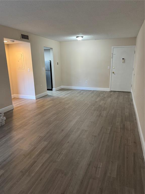 Foto del edificio - 948 N Lake Destiny Rd