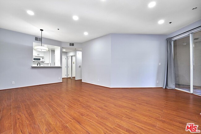 Foto del edificio - 525 S Berendo St
