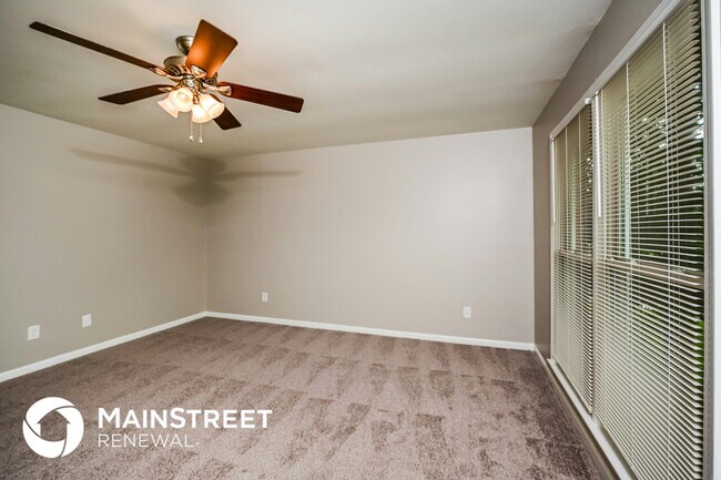 Foto del edificio - 5422 Pine Rd
