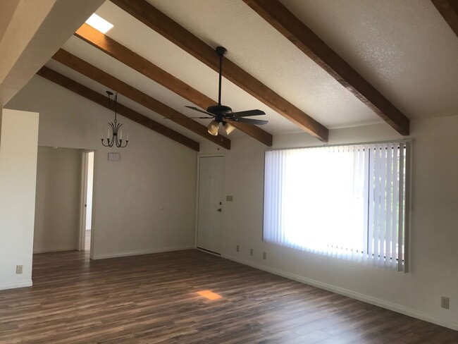 Building Photo - Coming Soon 3 Bedroom 2 Bath Contact Prope...