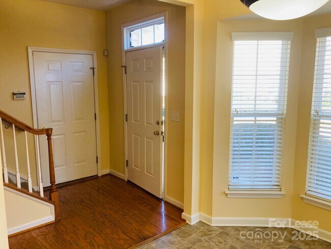 Foto del edificio - 7920 Mariners Pointe Cir