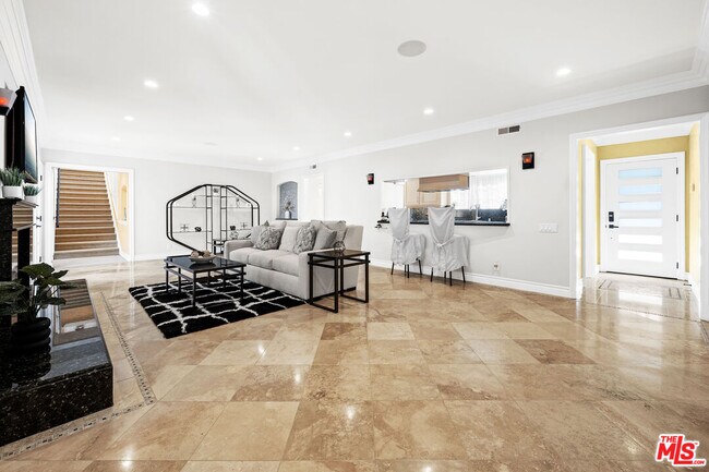 Foto del edificio - 2563 Hutton Dr