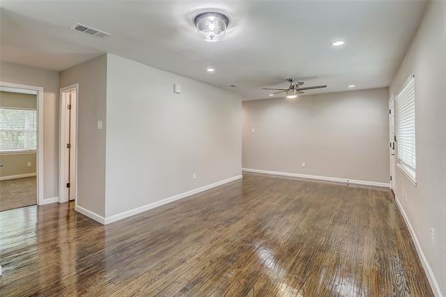 Building Photo - 10130 Eastwood Dr