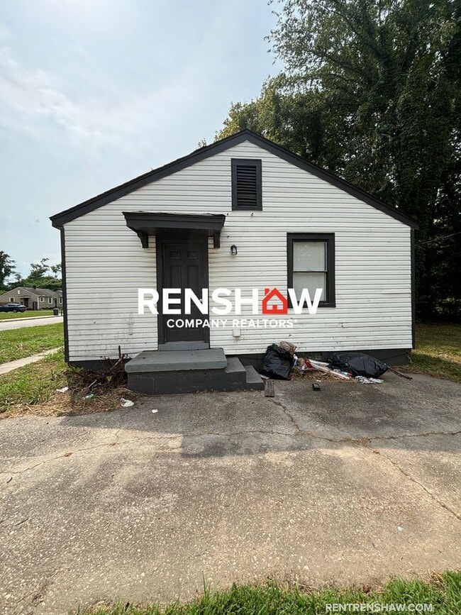 Building Photo - Text the Leasing Team at 901-820-4367 to S...