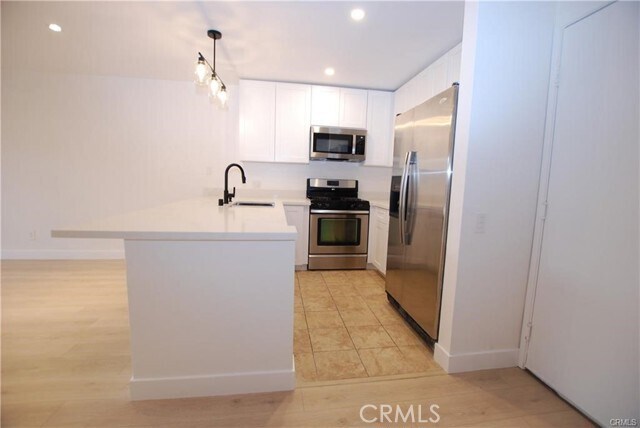 Foto del edificio - 6820 Remmet Ave