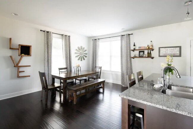 Amazing open concept with spacious kitchen, living, and dining areas. - 260 Riverside Dr