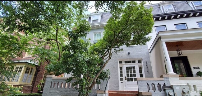 Building Photo - 2402 20th St NW