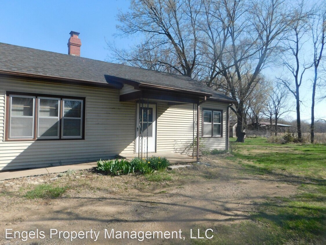 Primary Photo - 3 br, 2 bath House - 1564 NE Parallel