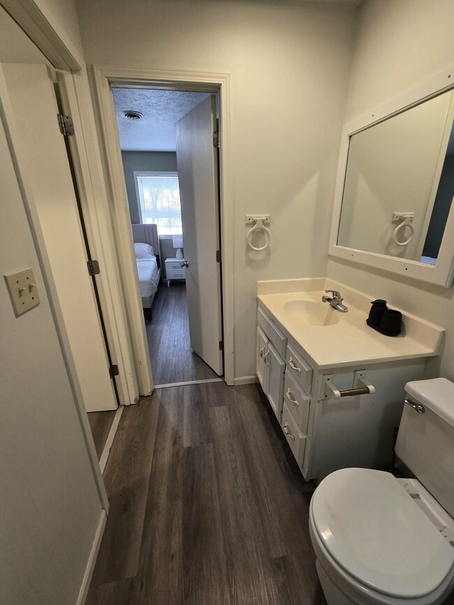 Foto del edificio - 115 Holly Dr