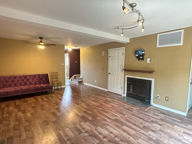 Foto del edificio - 489 Wolcott St