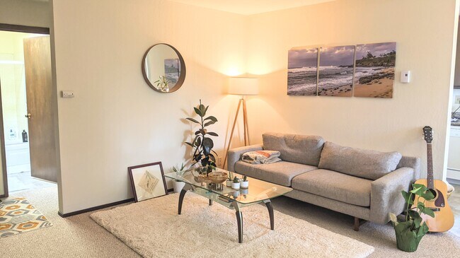 Foto del edificio - 460 Monterey Blvd