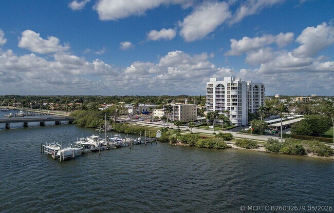 Foto del edificio - 3901 S Flagler Dr